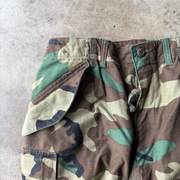 VINTAGE M-1951 CAMO PANTS US ARMY MILITARY CARGO WIDE LEG LOOSE 32X32 ADJUSTABLE - Picture 6 of 6